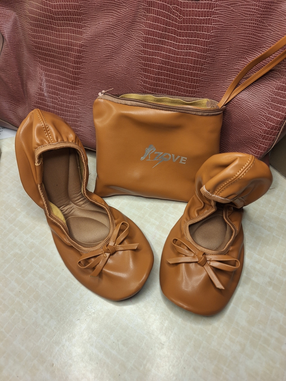 Foldable Ballet Flats with Matching Pouch - Tan